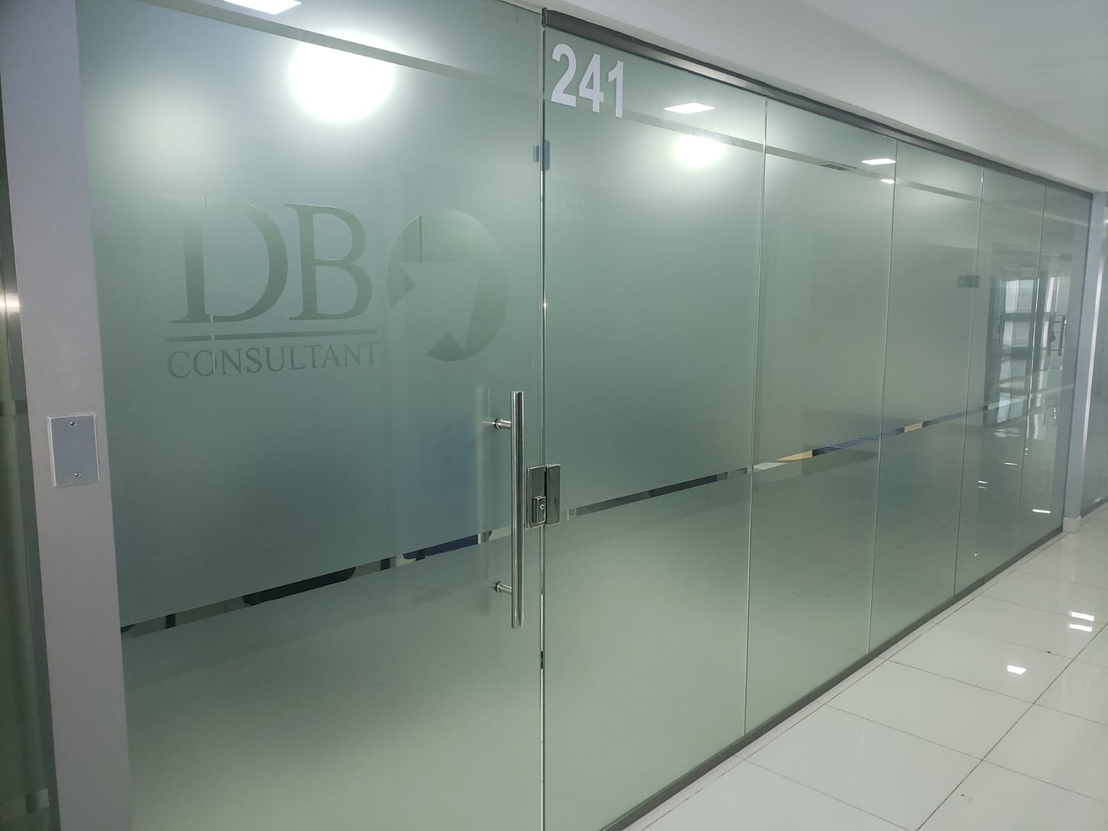 DB Consultants Group office entrance, Office 241